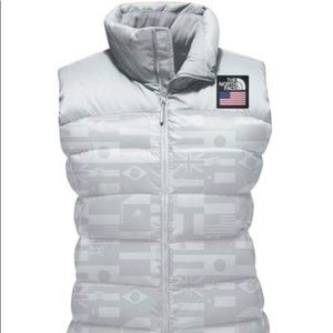{The North Face} Glacier Grey Nuptse Vest